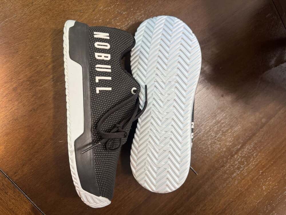NOBULL Outwork Training Shoes Size Men's 7 Women's 8.5 Black